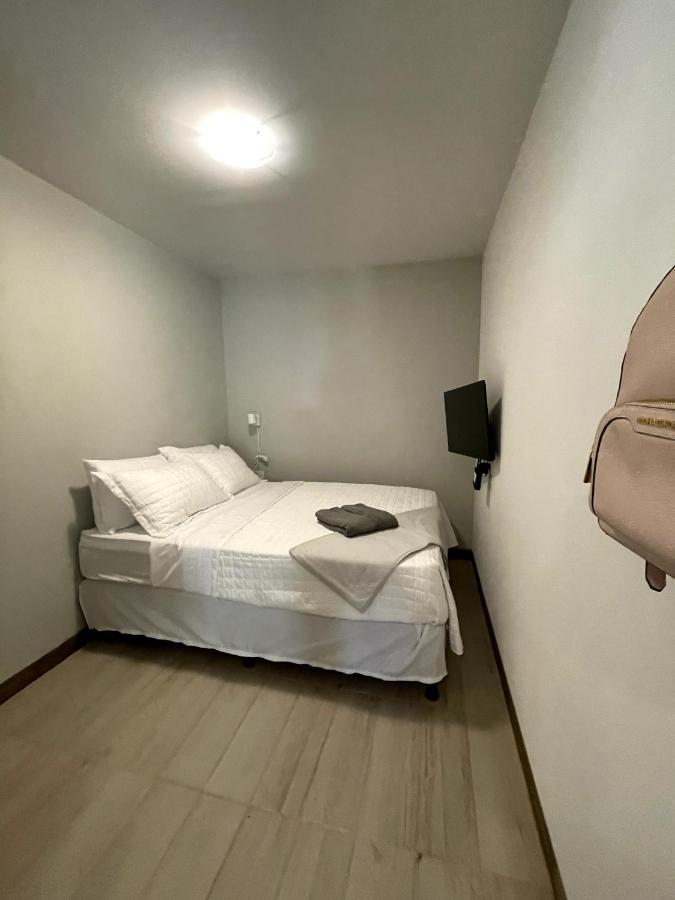 Nina'S - Juan Santamaria Hotel Alajuela Eksteriør billede