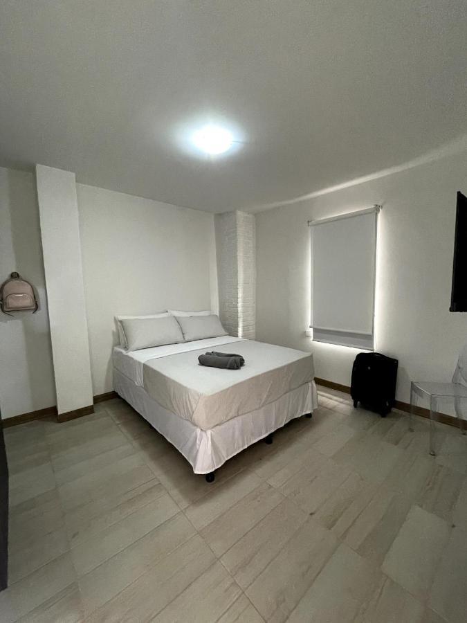 Nina'S - Juan Santamaria Hotel Alajuela Eksteriør billede
